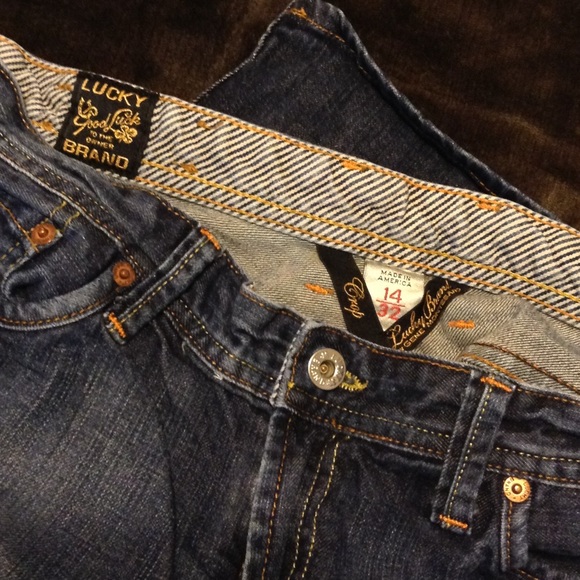 LUCKY BRAND Jeans 😍😍 - Picture 2 of 4