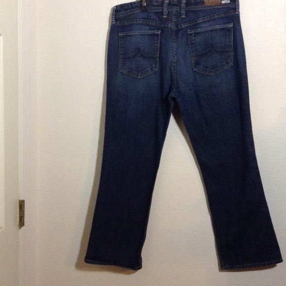 LUCKY BRAND Jeans 😍😍 - Picture 3 of 4