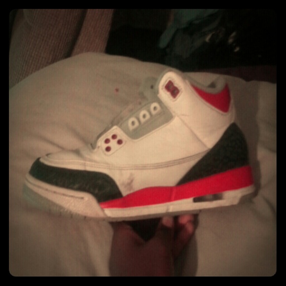 Fire red 3s