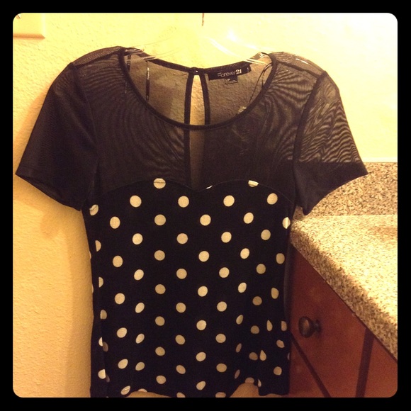 sz Small Polka Dot top