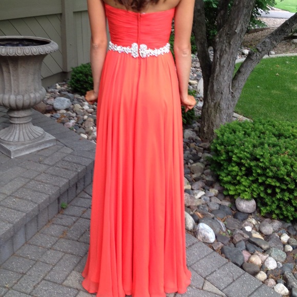 Prom dress - Picture 2 of 2