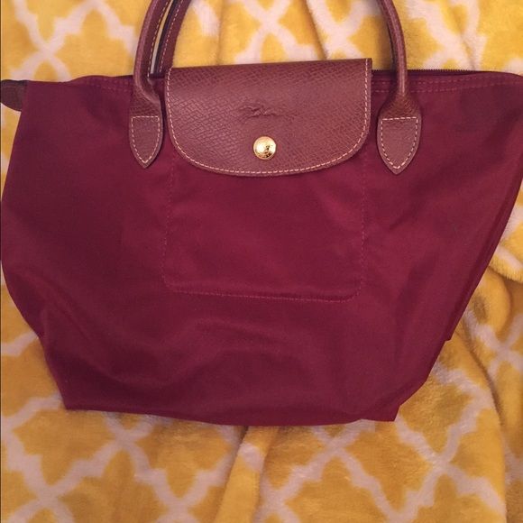 maroon longchamp bag
