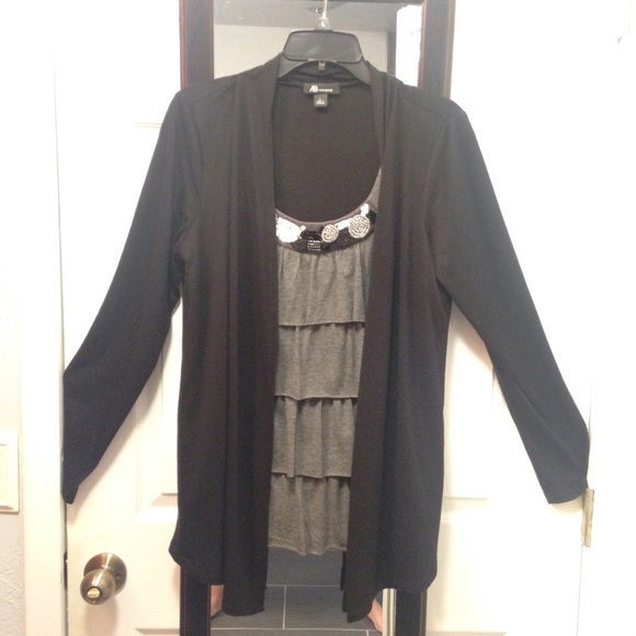Multi-layered cardigan top with beaded collar