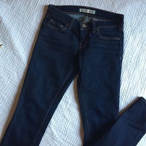 SALE ❤️ Shipping ⬇️ J brand skinny jeans