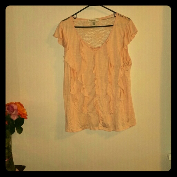 ❌SOLD❌French Laundry Ruffle top - Picture 1 of 4
