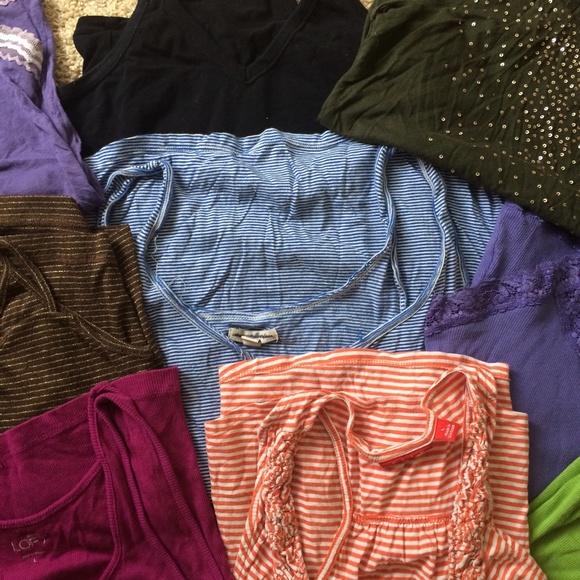 🚫SOLD🚫🆕Tank top bundle- 10 tops in all! - Picture 4 of 4