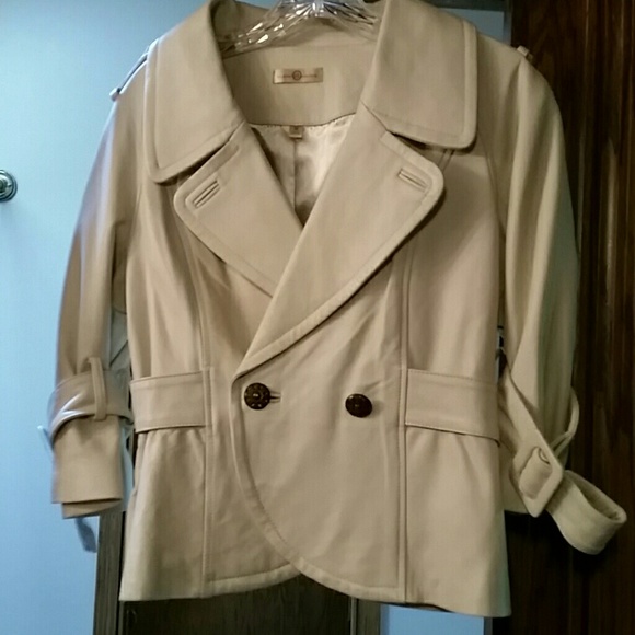 Jacket - Picture 3 of 3