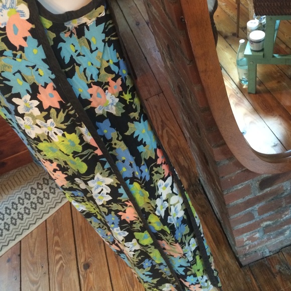 NY Sale only ⭐️💜Anthropologie vintage floral pipe - Picture 3 of 3