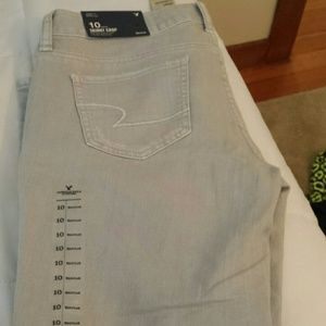 Size 10 American Eagle Capris