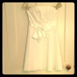 NWOT White House Black Market strapless dress