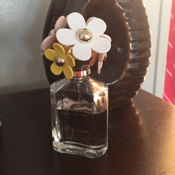 Daisy by marc Jacobs