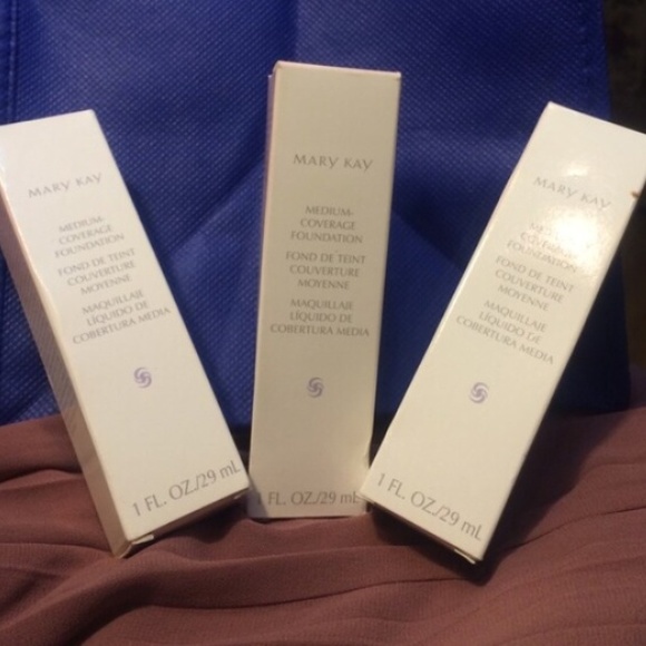 Bundle of MK Foundation - @theedge62