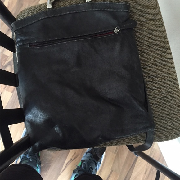 Woman's black purse/bag