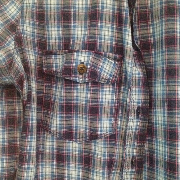 Abercrombie & Fitch classic plaid button-up shirt - Picture 3 of 4
