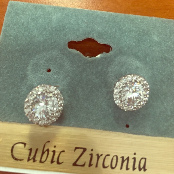 cubic Zirconia earrings - Picture 1 of 2