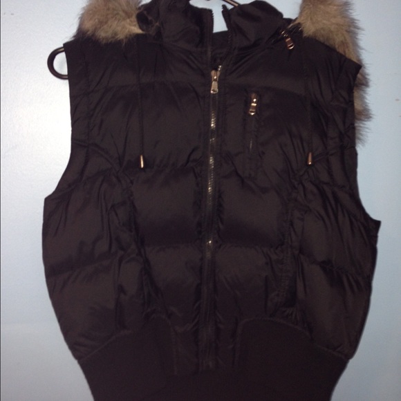 Black Detachable Hood Faux Fur Vest