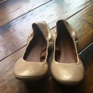 Lucky Brand Nude Flats