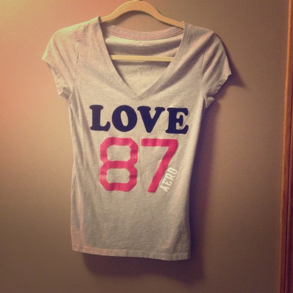 Aeropostale grey v neck