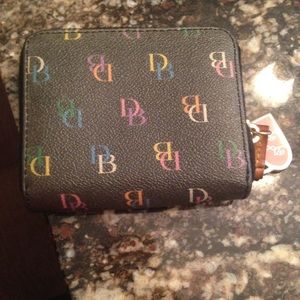 Dooney & Bourke Wallet 💕