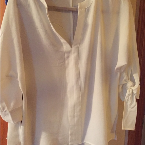 New York and company blouse with quarter sleeves