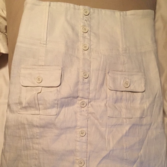 High waisted Bebe skirt