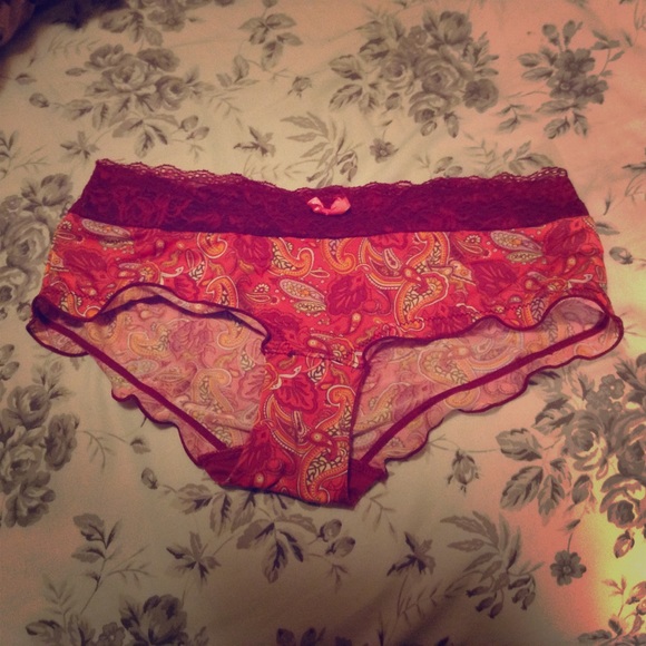 New pink lace and frill undies