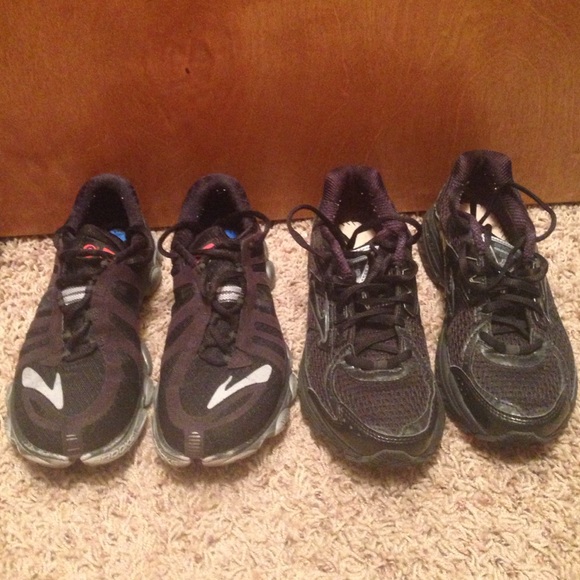 Hold for hardcore fitness. 2 pair of Brooks shoes