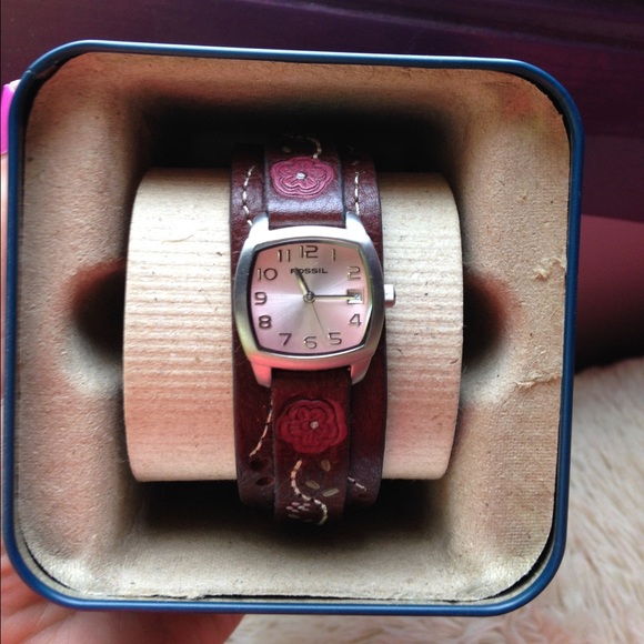 Leather fossil watch