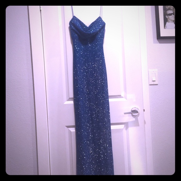 Prom dress. - Picture 1 of 4