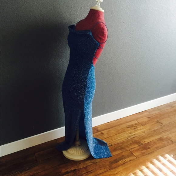 Prom dress. - Picture 4 of 4