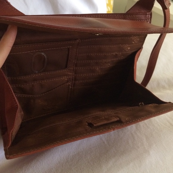 Fossil Vintage Leather Cross Body - Picture 3 of 3