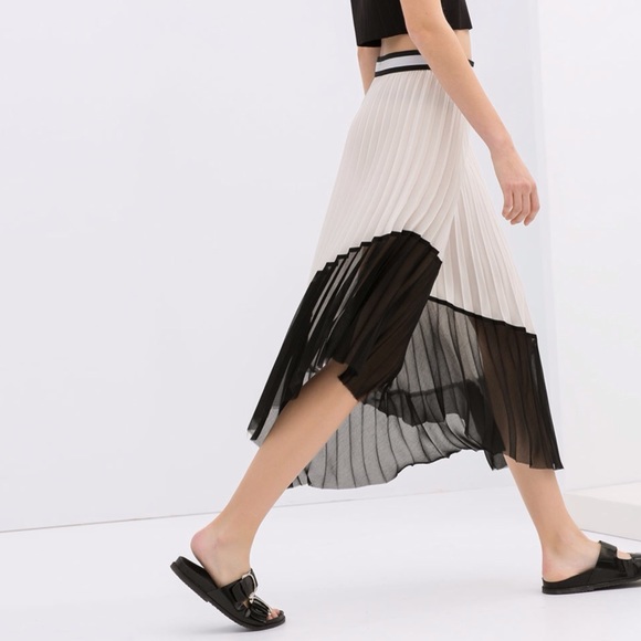 🎉HOST PICK🎉Zara skirt - Picture 2 of 4