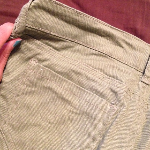 Shorts - Picture 3 of 3