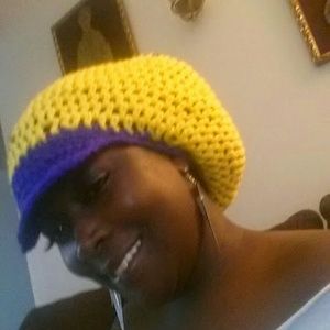 Yellow/purple loc cap