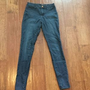 Dark hi-rise jeggings