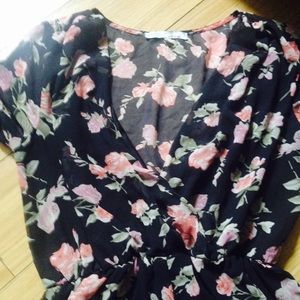 Cecico Dresses - Cute Flowery Shorts With Long Sleeve Romper ๐ Cecico Dresses - Cute Flowery Shorts With Long Sleeve Romper ๐