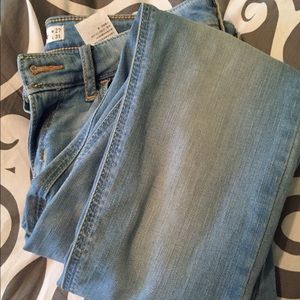 light wash hollister jeans