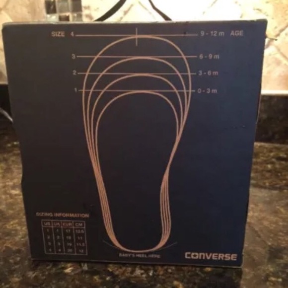 ❌SOLD❌Converse All Star baby/toddler shoes size 4 - Picture 3 of 4