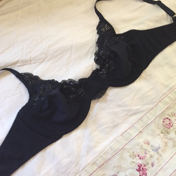 🎉SALE🎉 today only... Calvin Klein Bra with lace