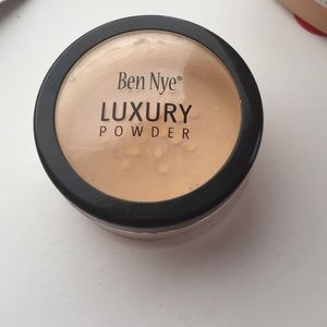 Ben Nye Banana Powder