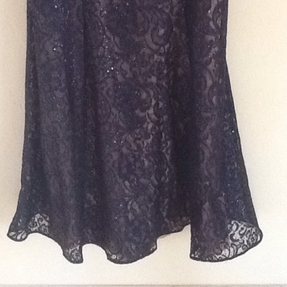 Navy blue and latte evening gown - Picture 4 of 4