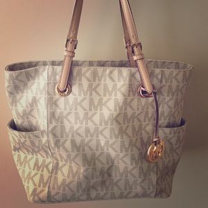 Michael Kors Signature Tote