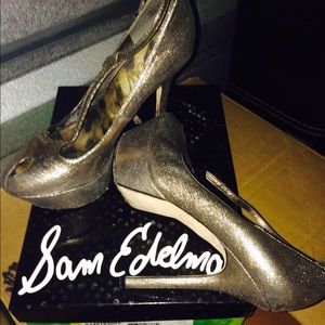 Gold platform t- strap heels