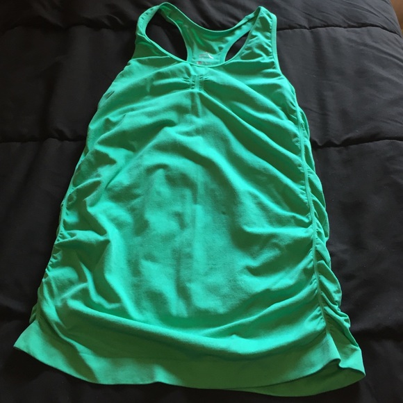 Green aspire yoga tank. Small