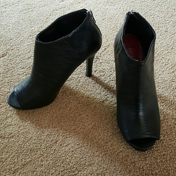 Ann Marino Black Booties