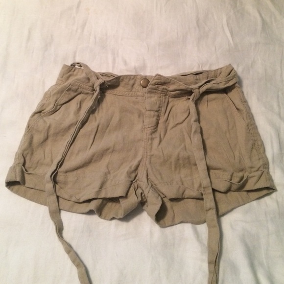 Forever 21 tan shorts