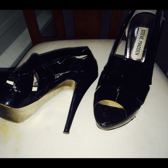 Black patent leather Steve Madden heels - Picture 2 of 3