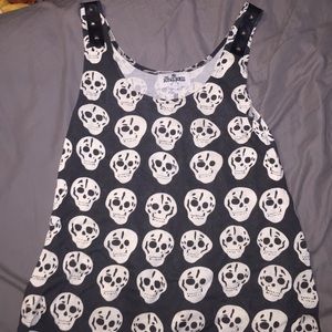 Black and white flowy skull tank