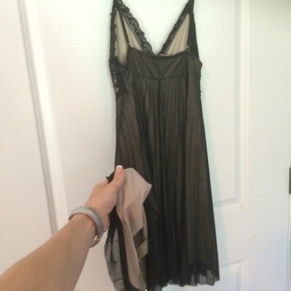 ❤️AMAZING Sequined & Lace Little Black Dress❤️ - Picture 4 of 4