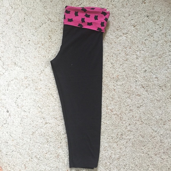 Pink cat yoga capris